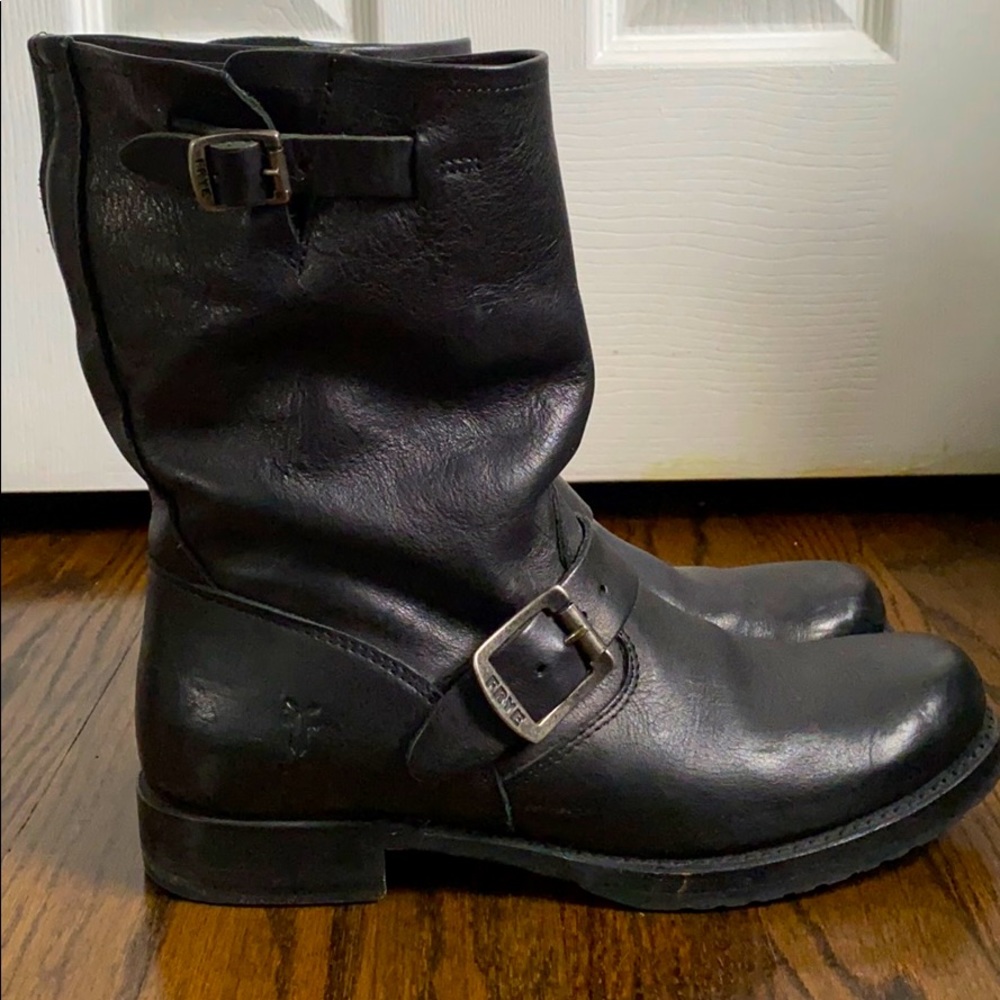 Frye Women’s Veronica Short Boot